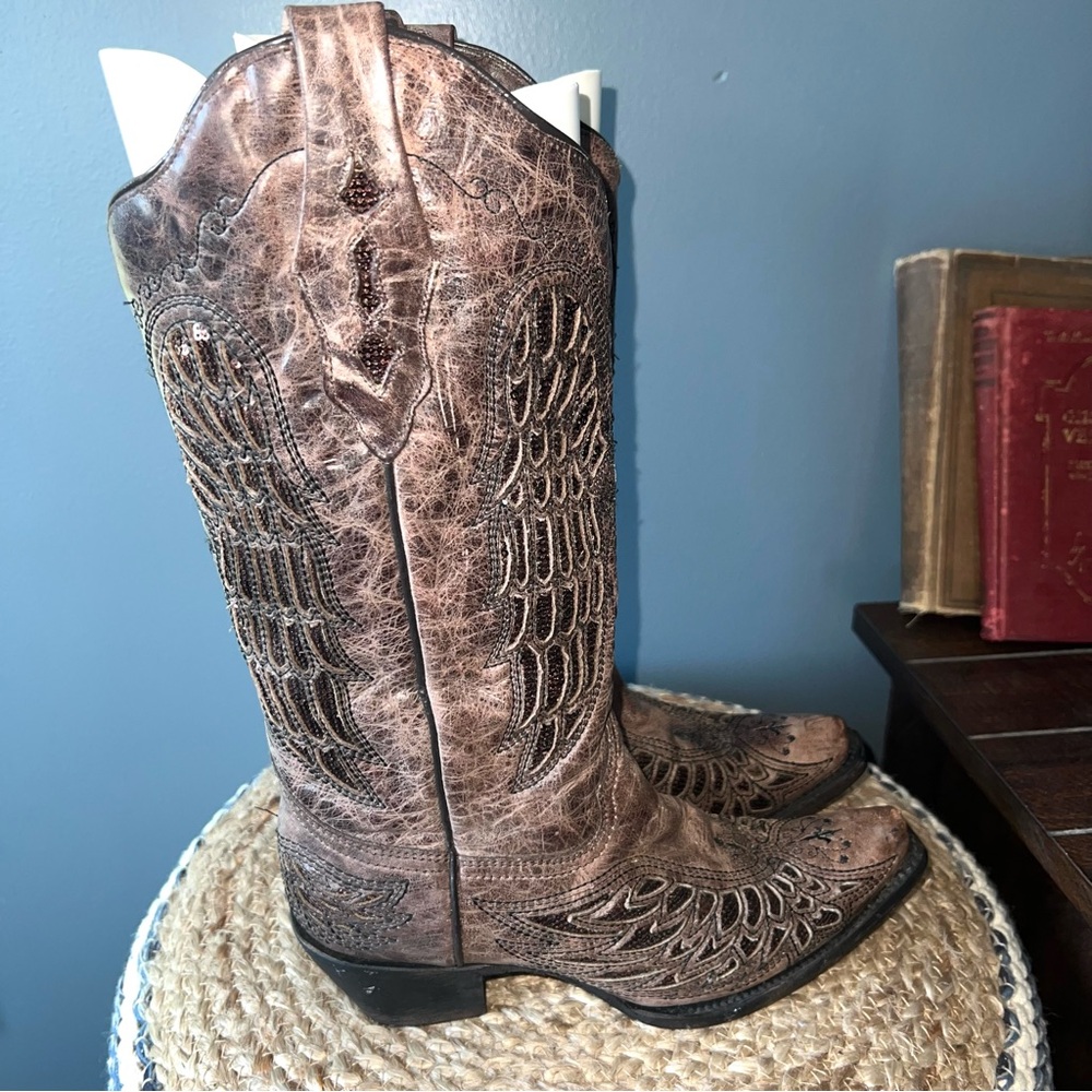 Corral Distressed Sequined Wings Cowboy Boots Size 8